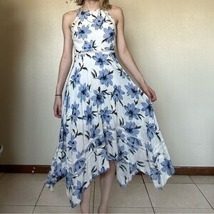 Lulu’s blue floral wedding guest dress